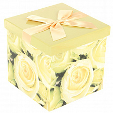 Коробка подарочная квадратная  17,5х17,5х17см трансформер Белые розы Pioneer 59392, YK-803F4