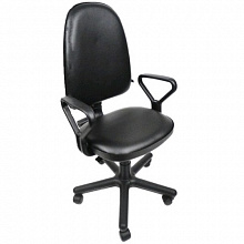 Кресло офисное Престиж черное покрытие из кожзама К-З